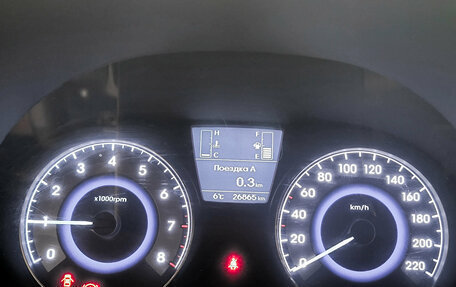 Hyundai Solaris II рестайлинг, 2015 год, 1 099 000 рублей, 13 фотография