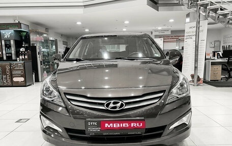 Hyundai Solaris II рестайлинг, 2015 год, 1 099 000 рублей, 2 фотография