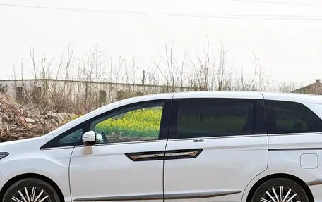 Honda Elysion, 2025 год, 5 660 000 рублей, 3 фотография