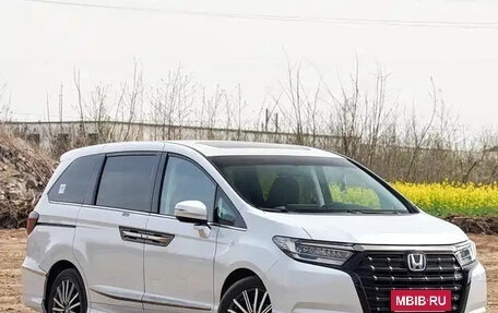 Honda Elysion, 2025 год, 5 660 000 рублей, 6 фотография