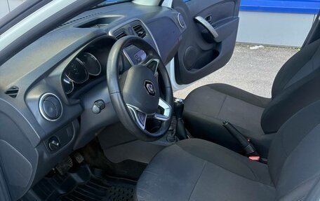 Renault Logan II, 2021 год, 900 000 рублей, 23 фотография