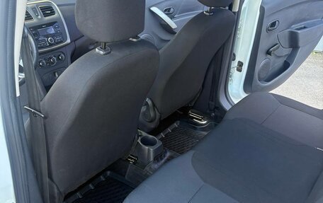 Renault Logan II, 2021 год, 900 000 рублей, 22 фотография