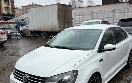 Volkswagen Polo VI (EU Market), 2019 год, 965 000 рублей, 3 фотография