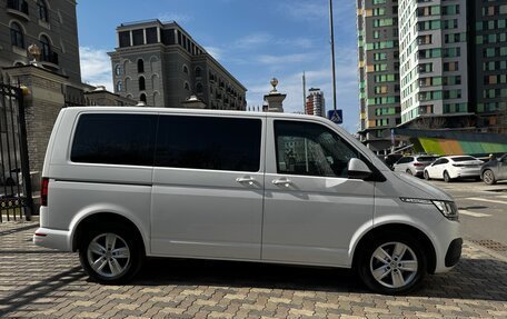 Volkswagen Multivan T6 рестайлинг, 2020 год, 4 220 000 рублей, 13 фотография