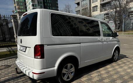 Volkswagen Multivan T6 рестайлинг, 2020 год, 4 220 000 рублей, 14 фотография