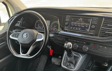 Volkswagen Multivan T6 рестайлинг, 2020 год, 4 220 000 рублей, 18 фотография