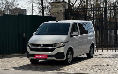 Volkswagen Multivan T6 рестайлинг, 2020 год, 4 220 000 рублей, 21 фотография