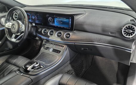 Mercedes-Benz E-Класс, 2019 год, 3 990 000 рублей, 20 фотография