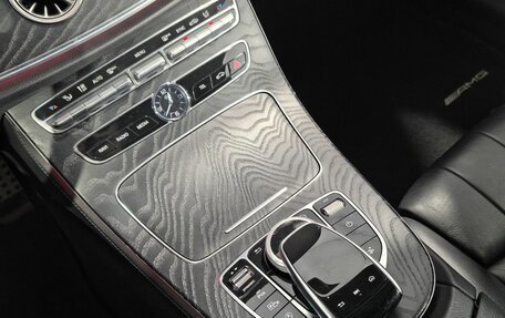 Mercedes-Benz E-Класс, 2019 год, 3 990 000 рублей, 31 фотография