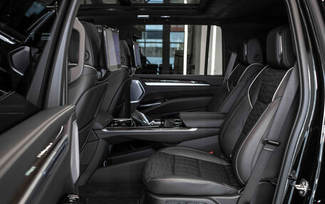 Cadillac Escalade V, 2025 год, 22 364 634 рублей, 2 фотография