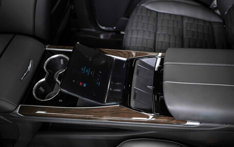 Cadillac Escalade V, 2025 год, 22 364 634 рублей, 21 фотография