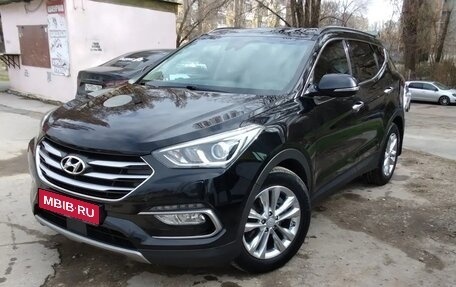 Hyundai Santa Fe III рестайлинг, 2017 год, 2 640 000 рублей, 1 фотография