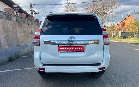 Toyota Land Cruiser Prado 150 рестайлинг 2, 2016 год, 3 625 000 рублей, 6 фотография