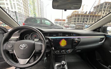 Toyota Corolla, 2013 год, 1 270 000 рублей, 10 фотография