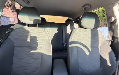 Hyundai Solaris II рестайлинг, 2016 год, 990 000 рублей, 10 фотография