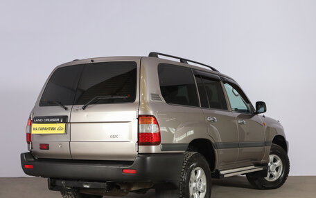 Toyota Land Cruiser 100 рестайлинг 2, 2005 год, 2 949 000 рублей, 4 фотография