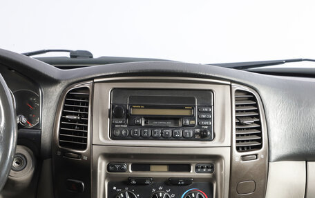 Toyota Land Cruiser 100 рестайлинг 2, 2005 год, 2 949 000 рублей, 12 фотография