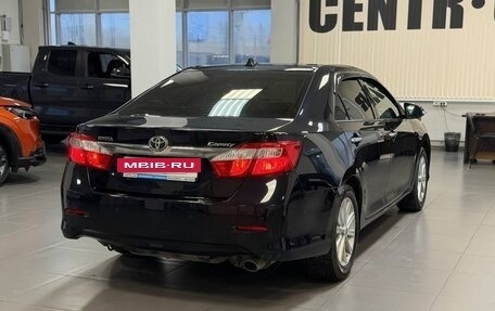 Toyota Camry, 2011 год, 1 595 000 рублей, 5 фотография