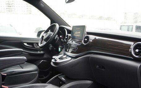 Mercedes-Benz V-Класс, 2015 год, 3 713 000 рублей, 10 фотография