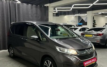 Honda Freed II, 2017 год, 1 567 000 рублей, 6 фотография
