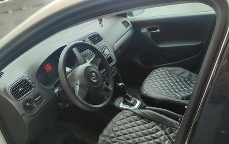 Volkswagen Polo VI (EU Market), 2012 год, 700 000 рублей, 3 фотография