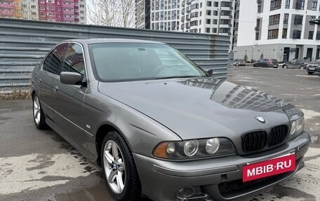 BMW 5 серия, 2002 год, 600 000 рублей, 2 фотография