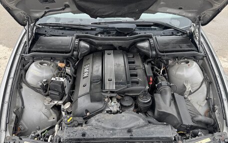 BMW 5 серия, 2002 год, 600 000 рублей, 13 фотография