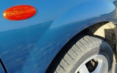 Nissan Almera Tino i, 2001 год, 355 000 рублей, 2 фотография