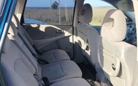 Nissan Almera Tino i, 2001 год, 355 000 рублей, 3 фотография