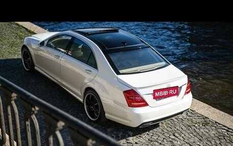 Mercedes-Benz S-Класс, 2009 год, 2 800 000 рублей, 3 фотография