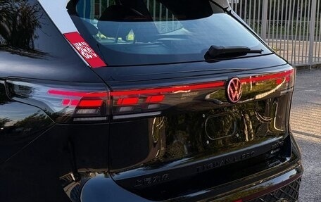 Volkswagen Tiguan, 2026 год, 4 990 000 рублей, 29 фотография