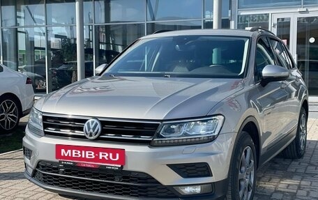 Volkswagen Tiguan II, 2019 год, 2 200 000 рублей, 2 фотография
