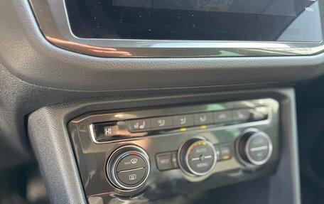 Volkswagen Tiguan II, 2019 год, 2 200 000 рублей, 17 фотография