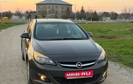 Opel Astra J, 2013 год, 870 000 рублей, 4 фотография
