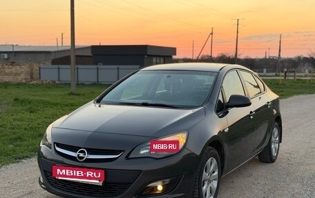 Opel Astra J, 2013 год, 870 000 рублей, 5 фотография