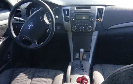Hyundai Sonata VI, 2008 год, 810 000 рублей, 6 фотография
