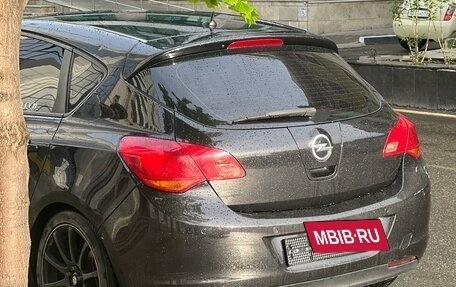 Opel Astra J, 2011 год, 660 000 рублей, 4 фотография