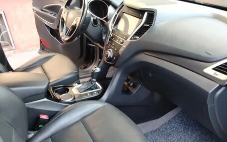 Hyundai Santa Fe III рестайлинг, 2017 год, 2 640 000 рублей, 16 фотография