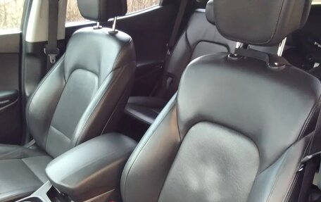 Hyundai Santa Fe III рестайлинг, 2017 год, 2 640 000 рублей, 19 фотография