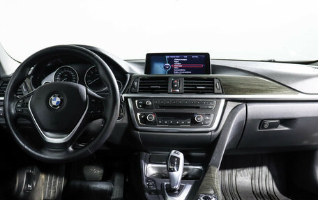 BMW 3 серия, 2012 год, 1 900 000 рублей, 12 фотография