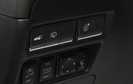 Nissan Patrol, 2012 год, 1 799 000 рублей, 20 фотография