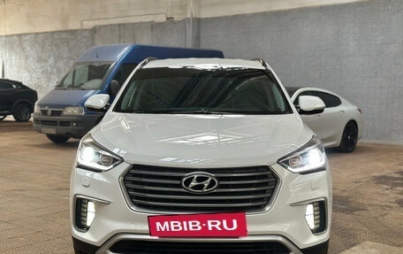 Hyundai Santa Fe III рестайлинг, 2016 год, 2 590 000 рублей, 2 фотография