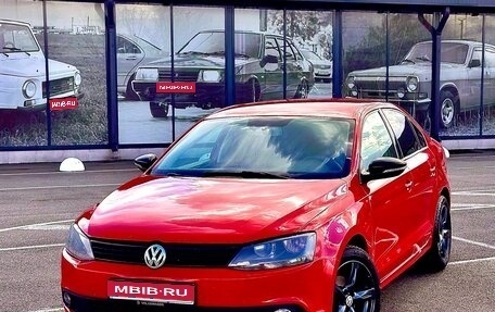 Volkswagen Jetta VI, 2011 год, 810 000 рублей, 1 фотография