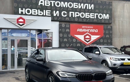 BMW 5 серия, 2021 год, 4 900 000 рублей, 1 фотография