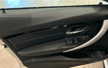 BMW 3 серия, 2018 год, 2 349 000 рублей, 16 фотография