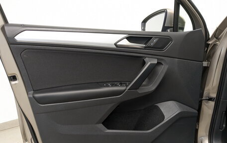 Volkswagen Tiguan II, 2021 год, 3 500 000 рублей, 19 фотография