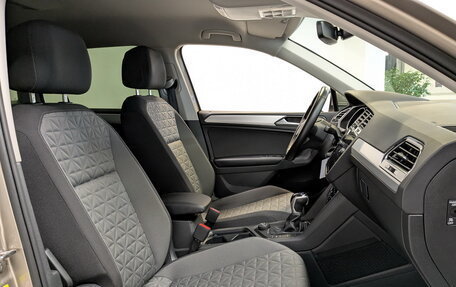 Volkswagen Tiguan II, 2021 год, 3 500 000 рублей, 23 фотография