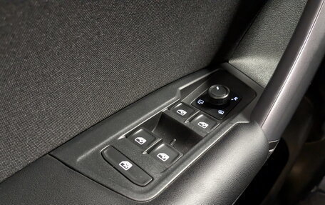 Volkswagen Tiguan II, 2021 год, 3 500 000 рублей, 29 фотография