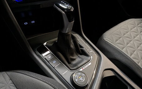 Volkswagen Tiguan II, 2021 год, 3 500 000 рублей, 28 фотография