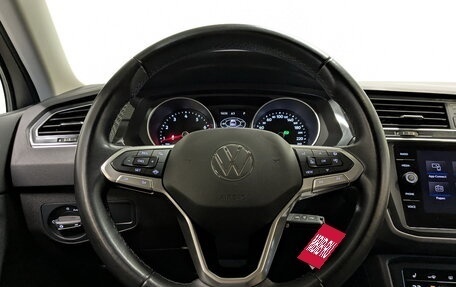 Volkswagen Tiguan II, 2021 год, 3 500 000 рублей, 21 фотография